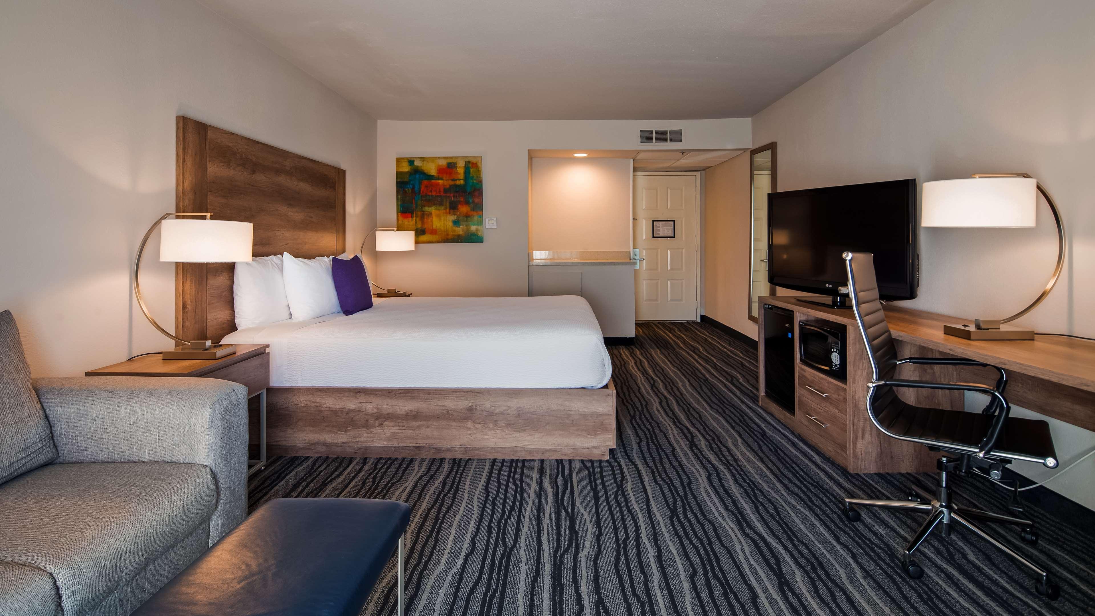 Best Western Posada Royale Hotel & Suites Simi Valley Exterior photo