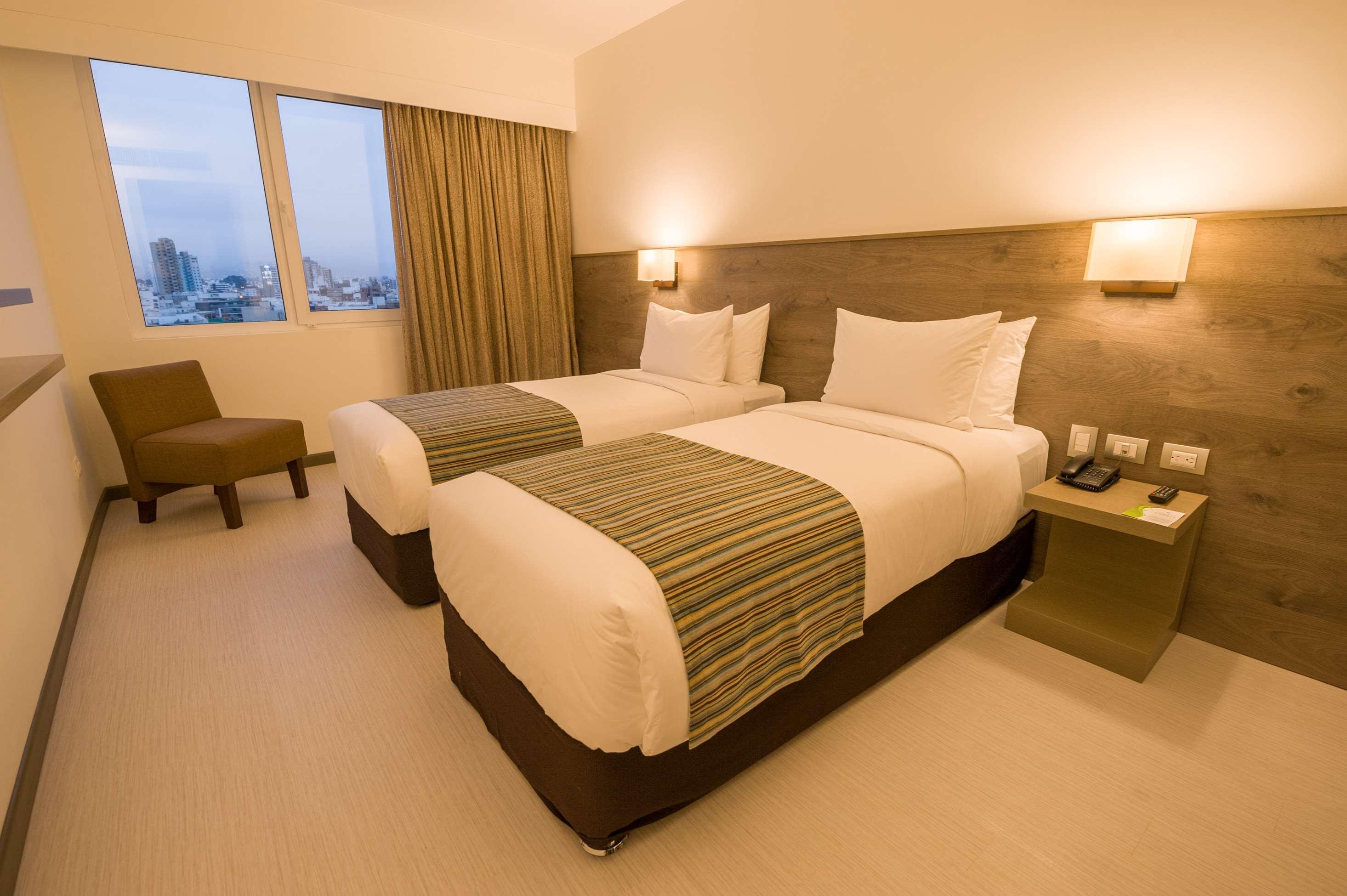 Best Western Posada Royale Hotel & Suites Simi Valley Exterior photo